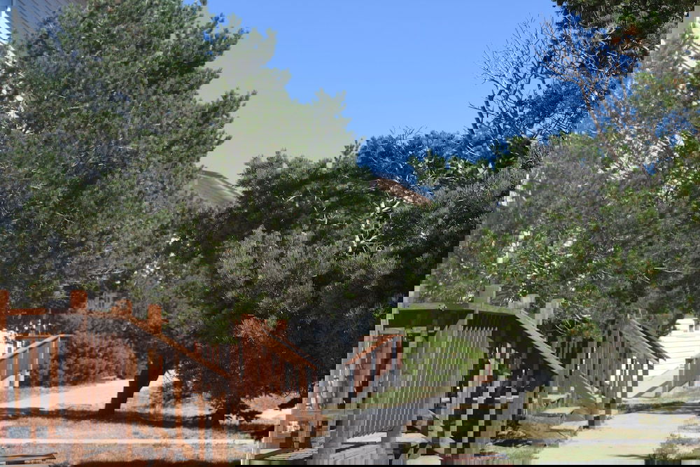 Mactavish Court Townhomes - thumb 3