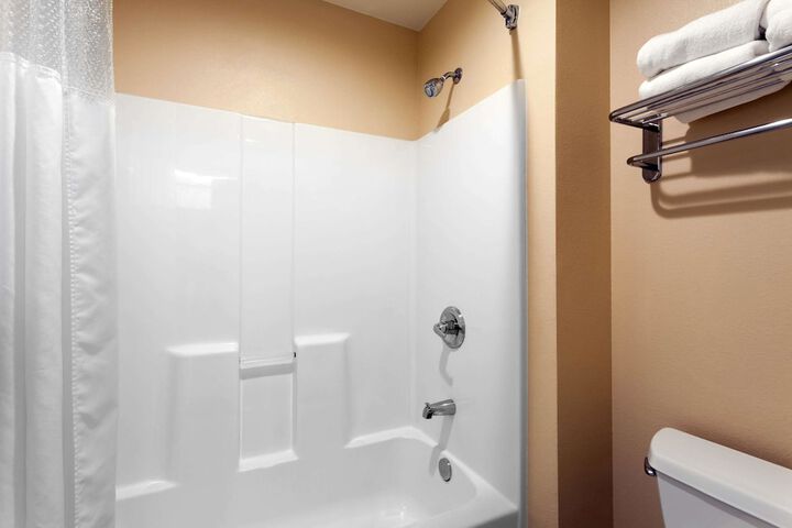 Ramada By Wyndham SeaTac Airport North - thumb 2