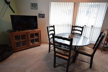 14 Pin - Two Bedroom Cabin - thumb 5