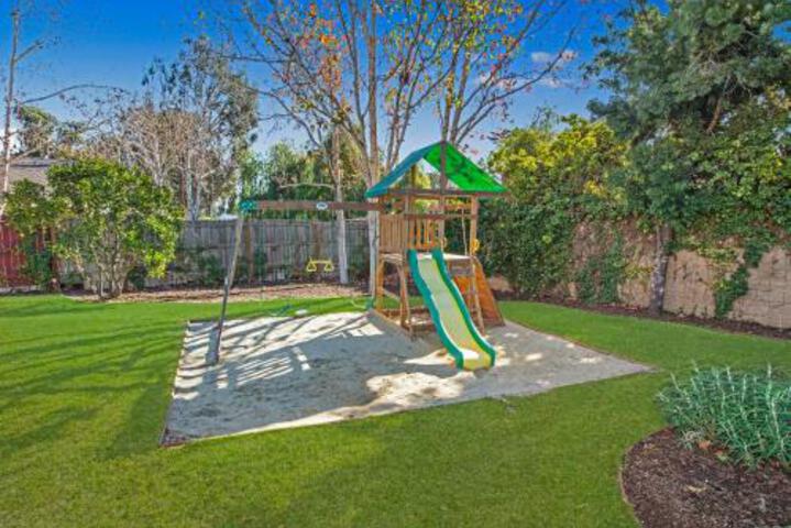 Loon Point Cottage - thumb 5