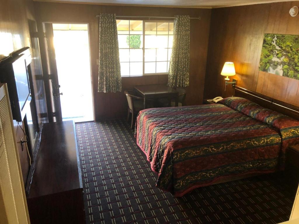 Edgewood Motel - thumb 6