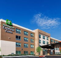 Holiday Inn Express  Suites Chanute an IHG Hotel - Accommodation Seattle