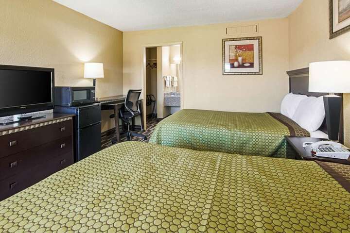 Travel Inn Bristol Near State St - thumb 5