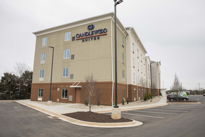 Candlewood Suites McDonough, An IHG Hotel - thumb 2