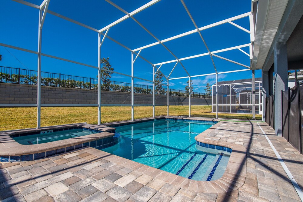 1520 Mulligan Blvd - thumb 0