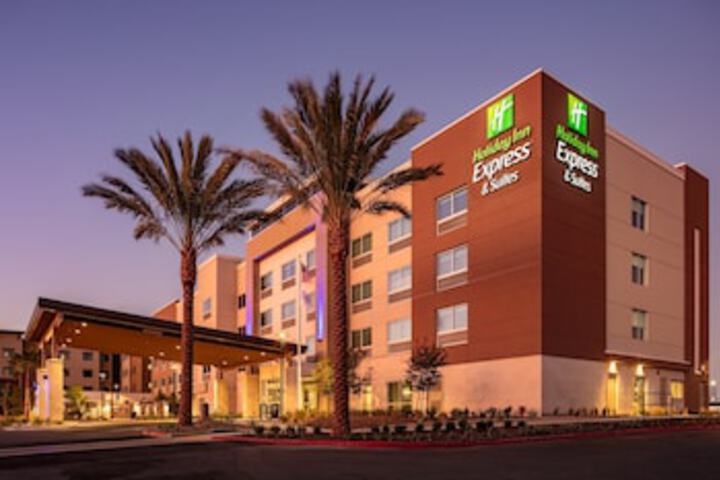 Holiday Inn Express & Suites Moreno Valley - Riverside, An IHG Hotel - thumb 0