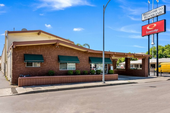 Econo Lodge Woodland Near I-5 - thumb 7