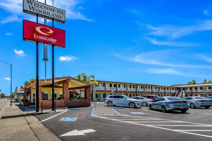 Econo Lodge Woodland Near I-5 - thumb 2
