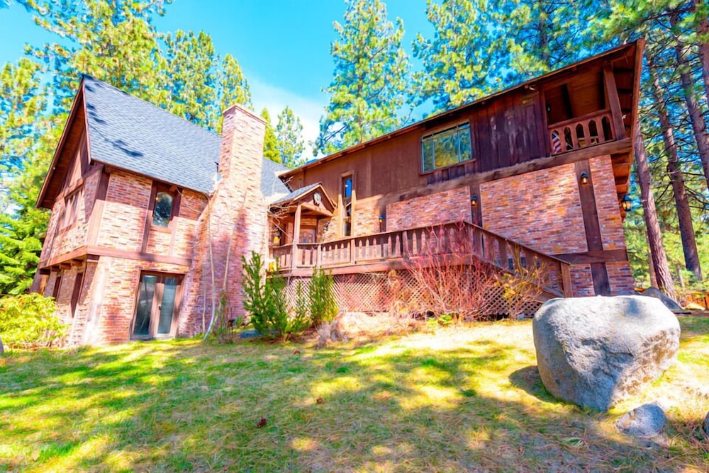 Nevada Property Mv19: Lake Tahoe Chateau With HOT TUB Close TO - thumb 0