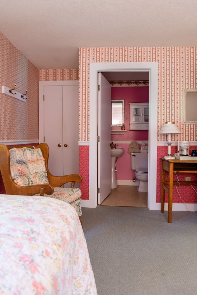 The Carriage Barn Inn - thumb 2