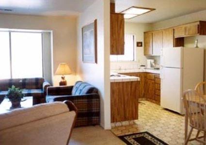 Quail Hollow One Furnished Apartments - thumb 3