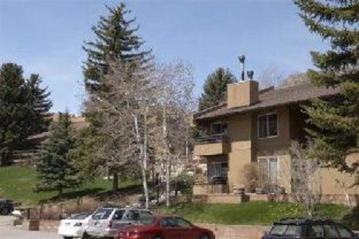 Pine Ridge 5 Bedrooms Home - thumb 2