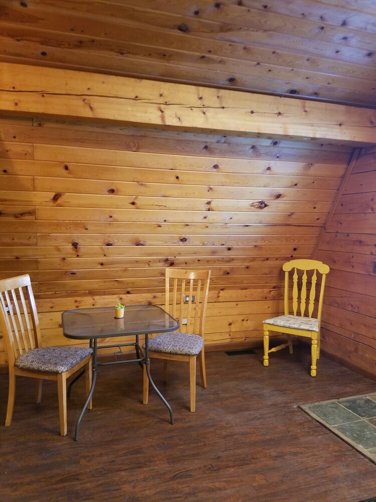 Mooseberry Cabin - thumb 0