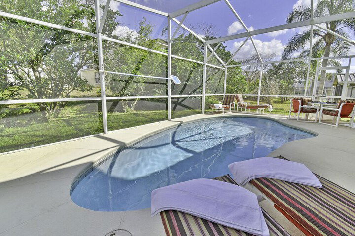 114DW By RedAwning - thumb 1