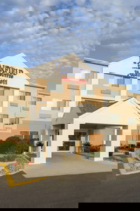 Fairfield Inn  Suites Fargo