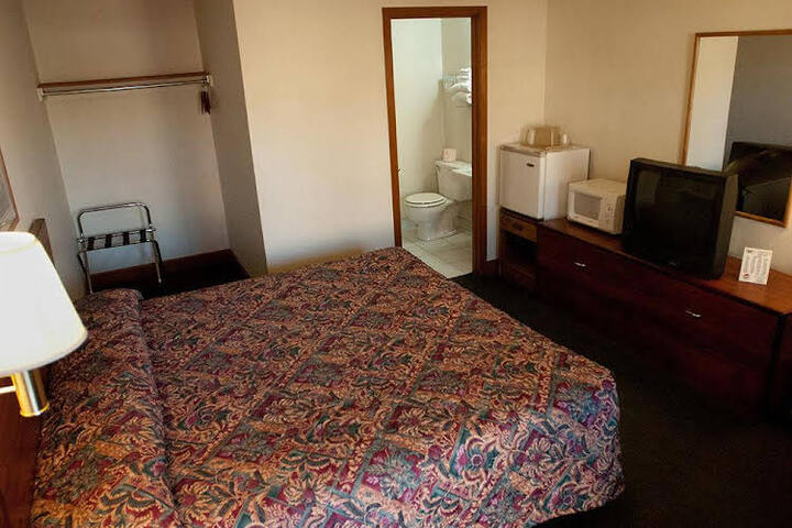 Econo Inn Fremont - thumb 6