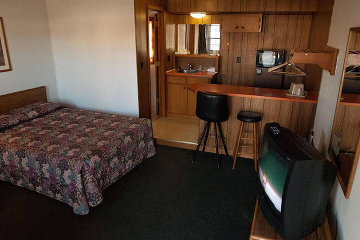 Econo Inn Fremont - thumb 2