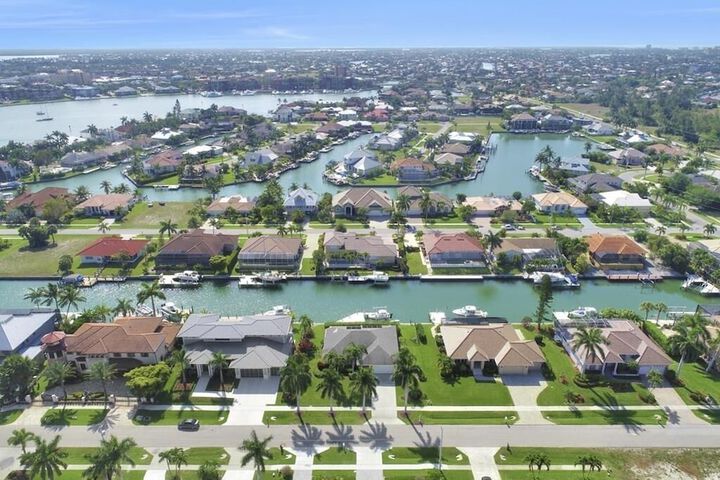 Plantation Court Home - thumb 3