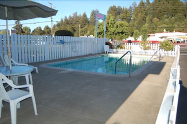 Holiday Lodge - thumb 2