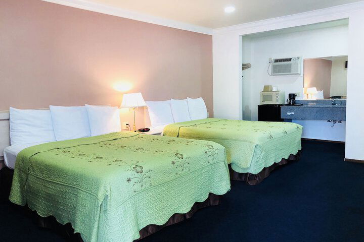 Holiday Lodge - thumb 4