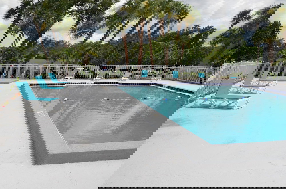 Remington Inn And Suites - thumb 0