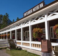 Swiftcurrent Motor Inn and Cabins - Inside the Park - Accommodation Seattle