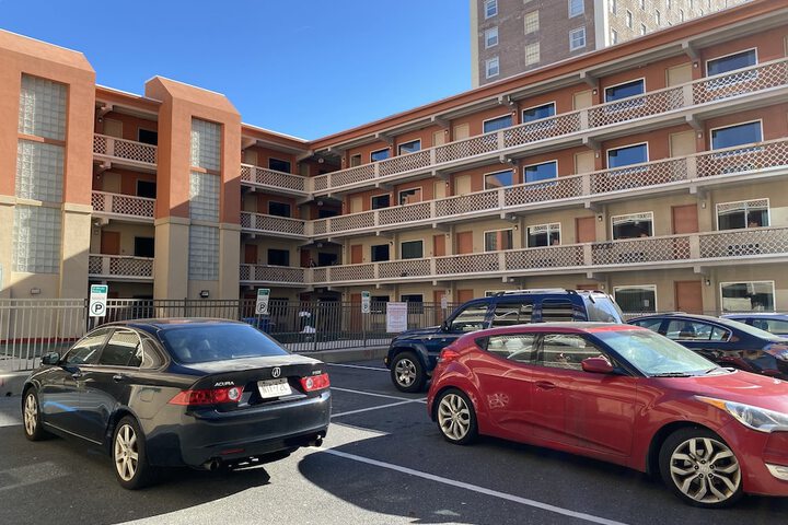 Clarion Inn - thumb 1