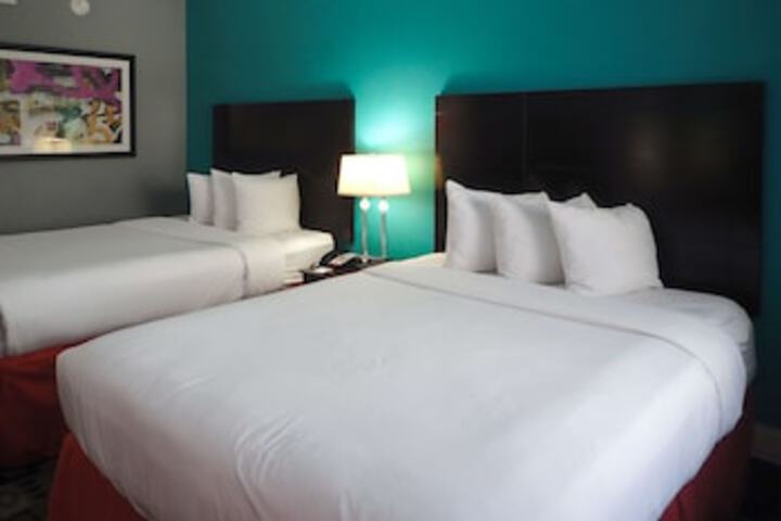 Clarion Inn - thumb 0