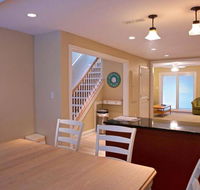 Summer Place - Accommodation Seattle