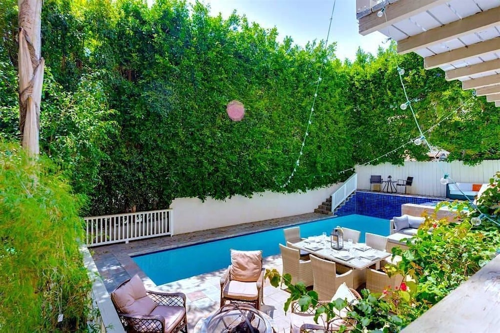 LA142 5 Bedroom Apartment By Senstay - thumb 0