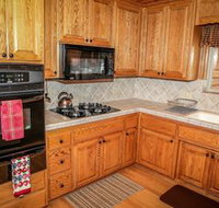 Edgehill Escape 3 Br home by RedAwning - Accommodation Seattle