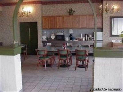 Rodeway Inn - thumb 0