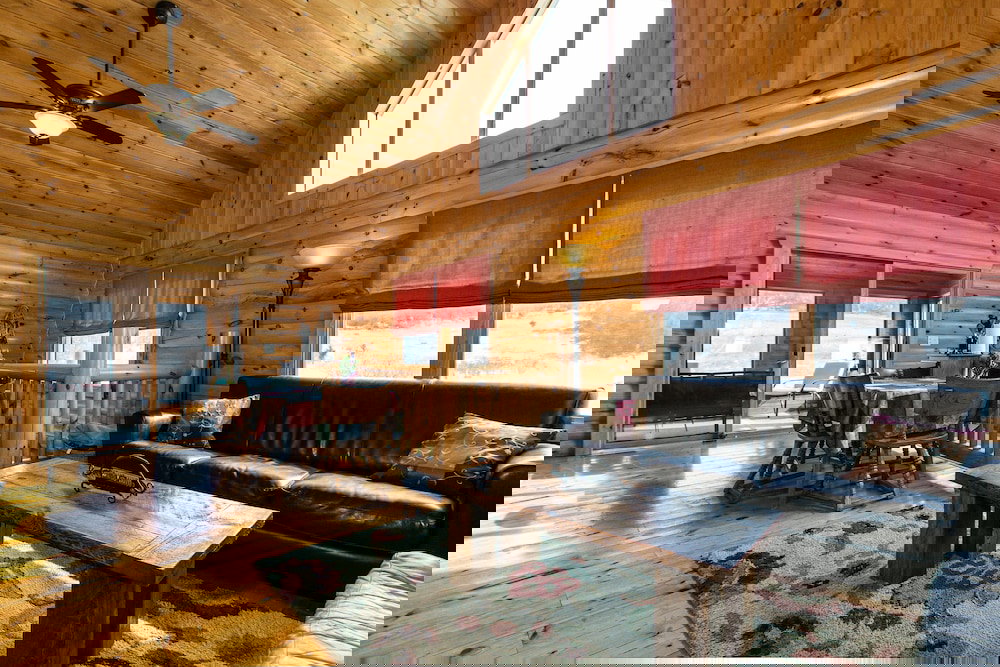 Lorelei Cabins - thumb 1