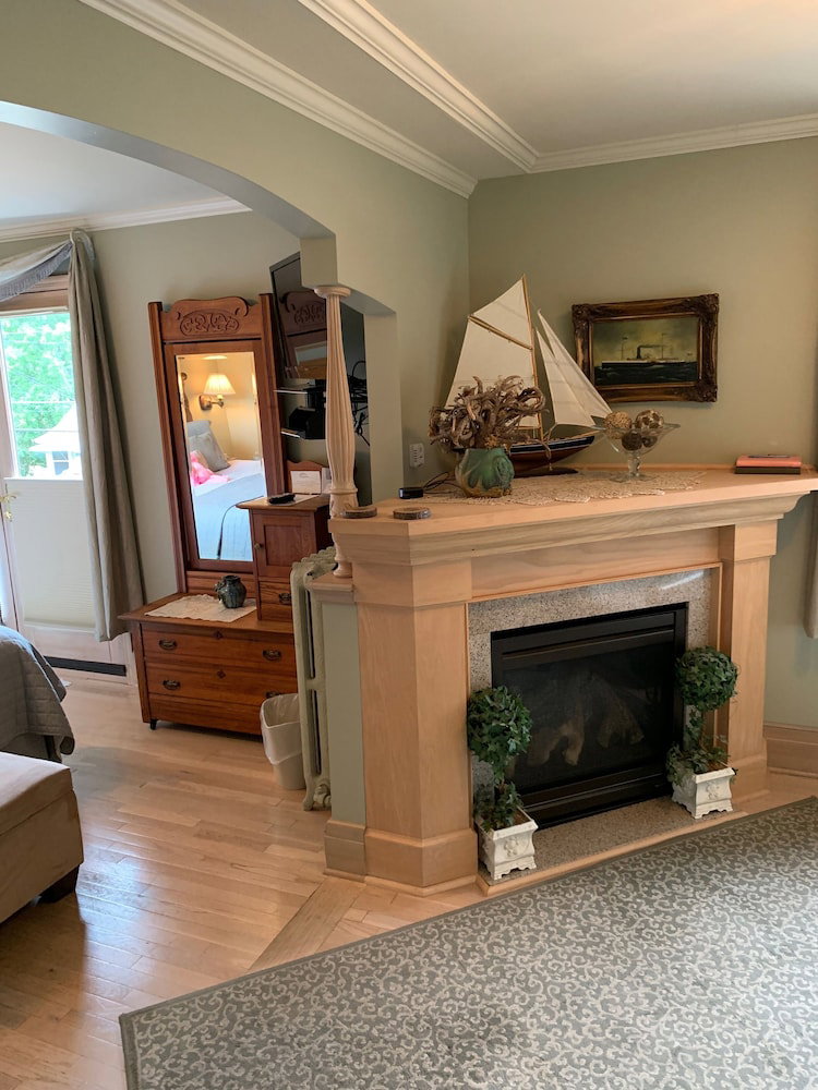 Solglimt Lakeshore B & B - thumb 1