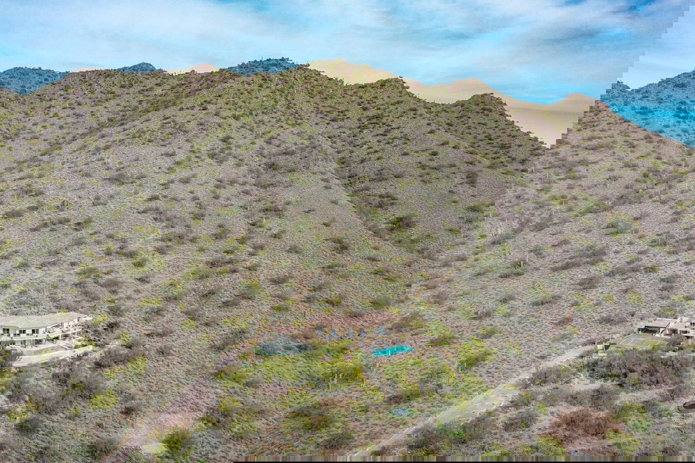 Vista Verde By AvantStay | Desert Villa W/ Tennis Court, Pool, Firepit - thumb 0