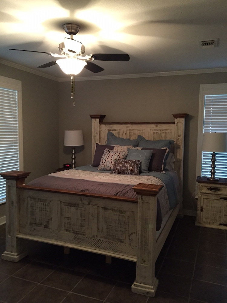 Whitewater Condos - thumb 4