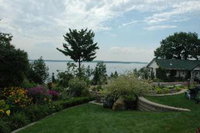 Winfield Inn  Gardens