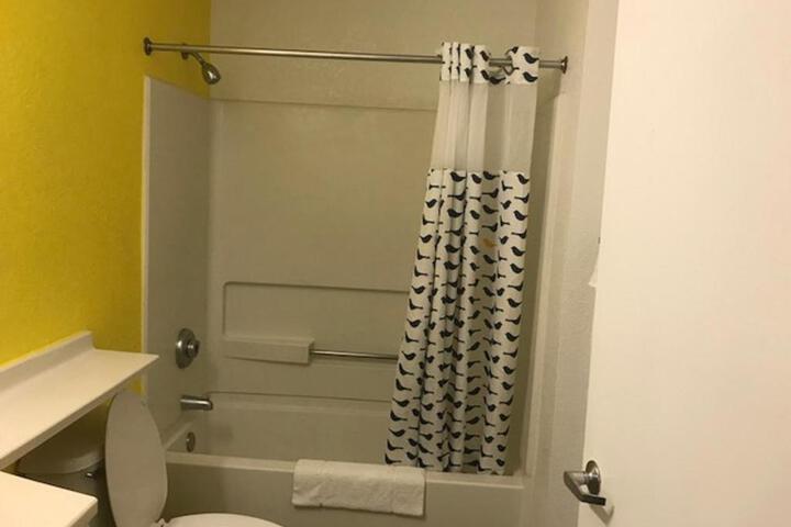 InTown Suites Extended Stay Columbus OH North - thumb 2