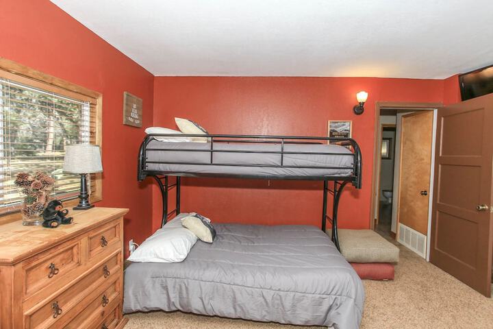 Beary Necessary 1679 By Big Bear Vacations - thumb 4