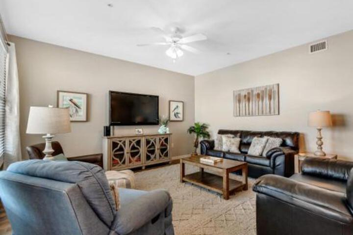204E Spacious 3BR / 3BA Center Condo With Gulf View - thumb 4