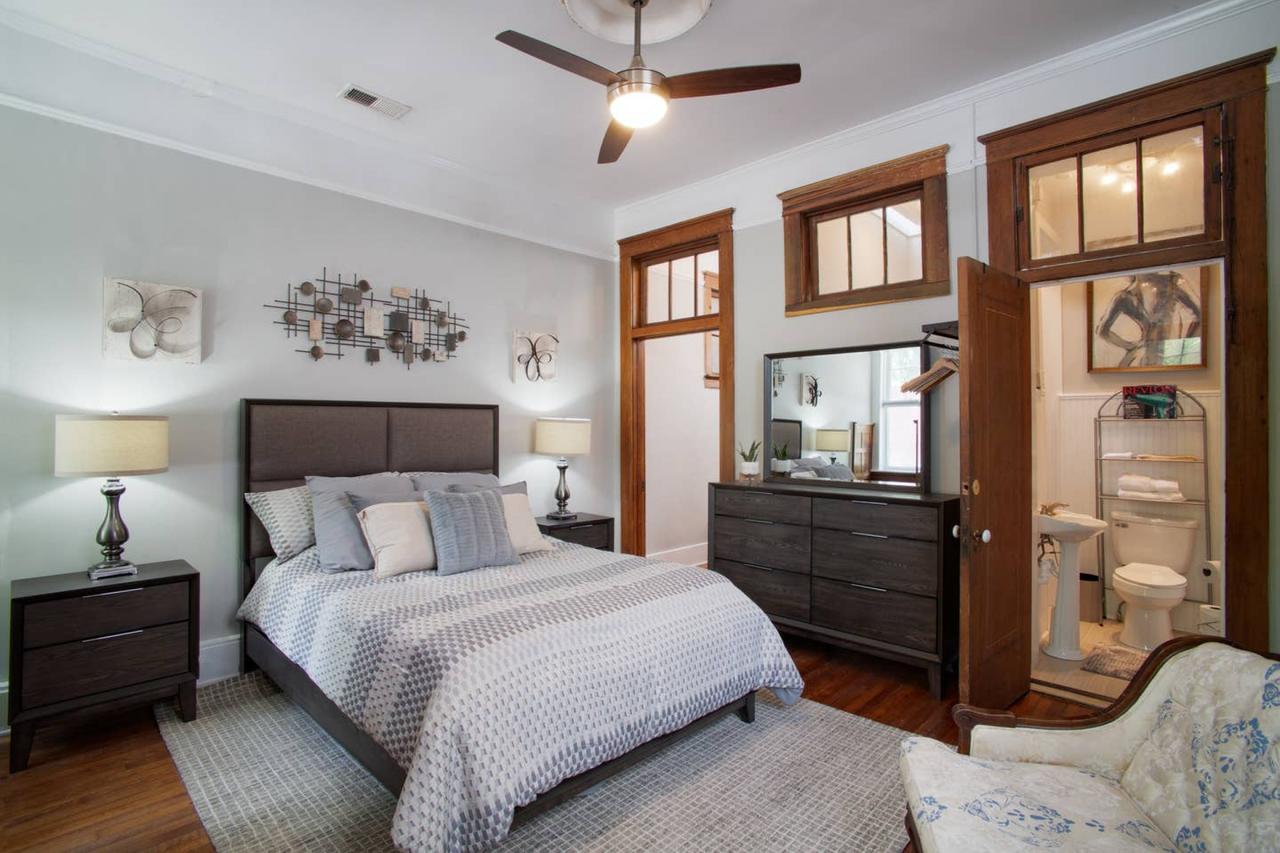 101 E Waldburg - Cozy Cottage Just Off Of Forsyth Park - thumb 12