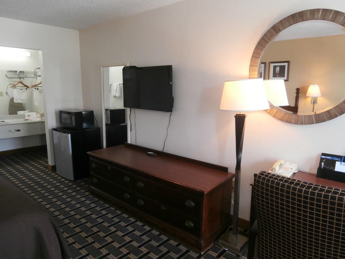 Americas Best Value Inn Douglasville - thumb 1