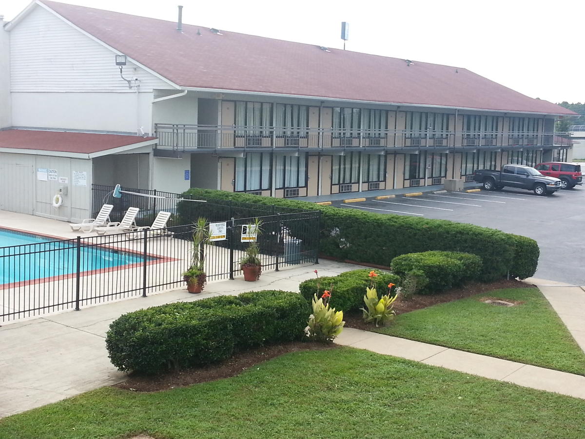 Americas Best Value Inn Douglasville - thumb 11