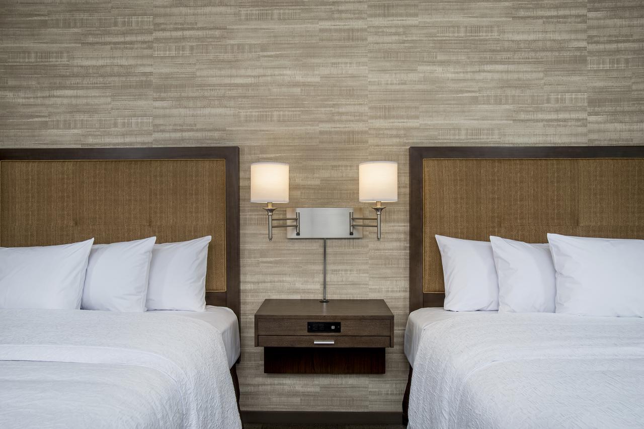 Hampton Inn & Suites Oahu/Kapolei, HI - FREE Breakfast - thumb 6