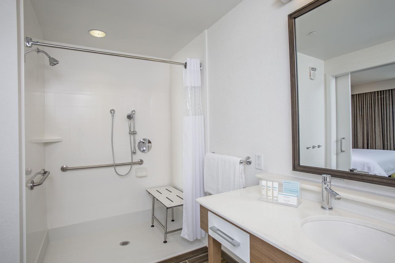 Hampton Inn & Suites Oahu/Kapolei, HI - FREE Breakfast - thumb 21