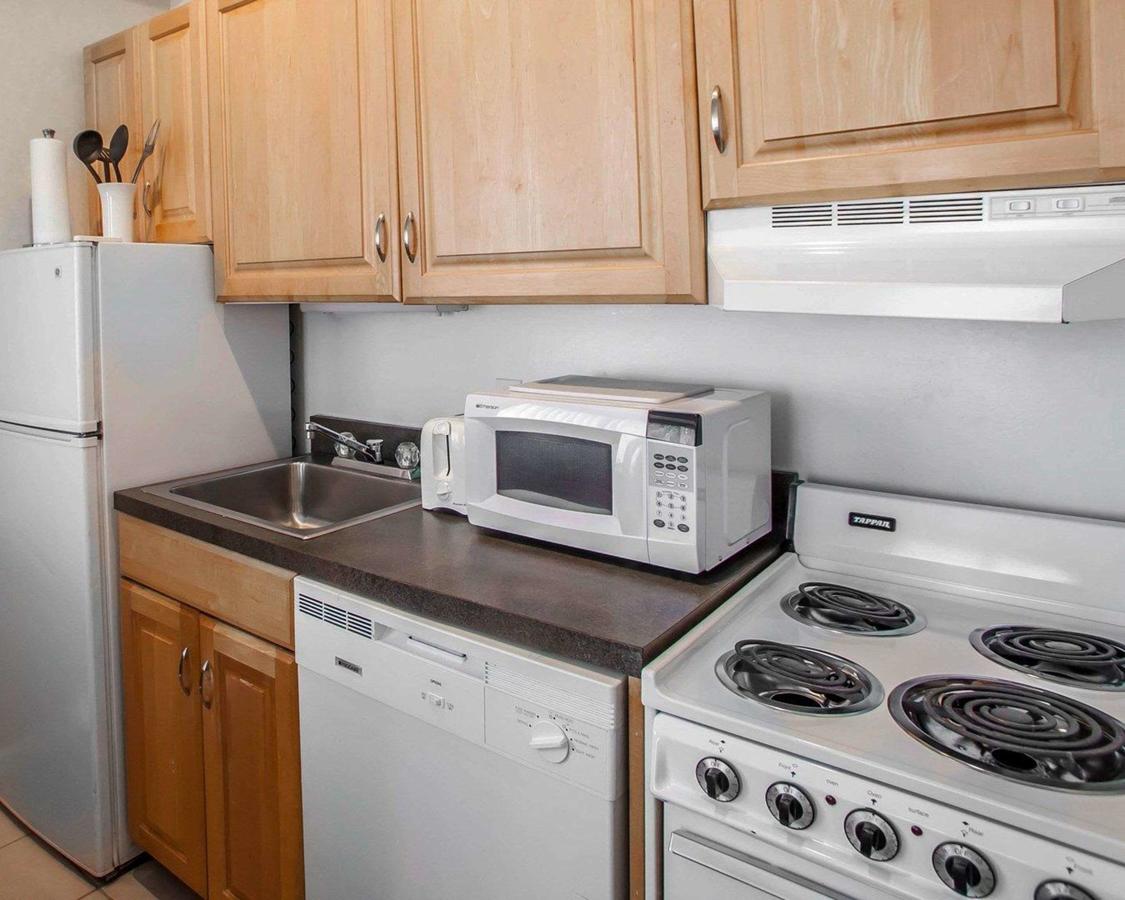 Comfort Suites Michigan Avenue - thumb 35