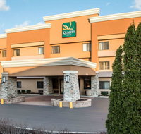 Quality Inn Hoffman Estates â€“ Schaumburg - Accommodation Seattle