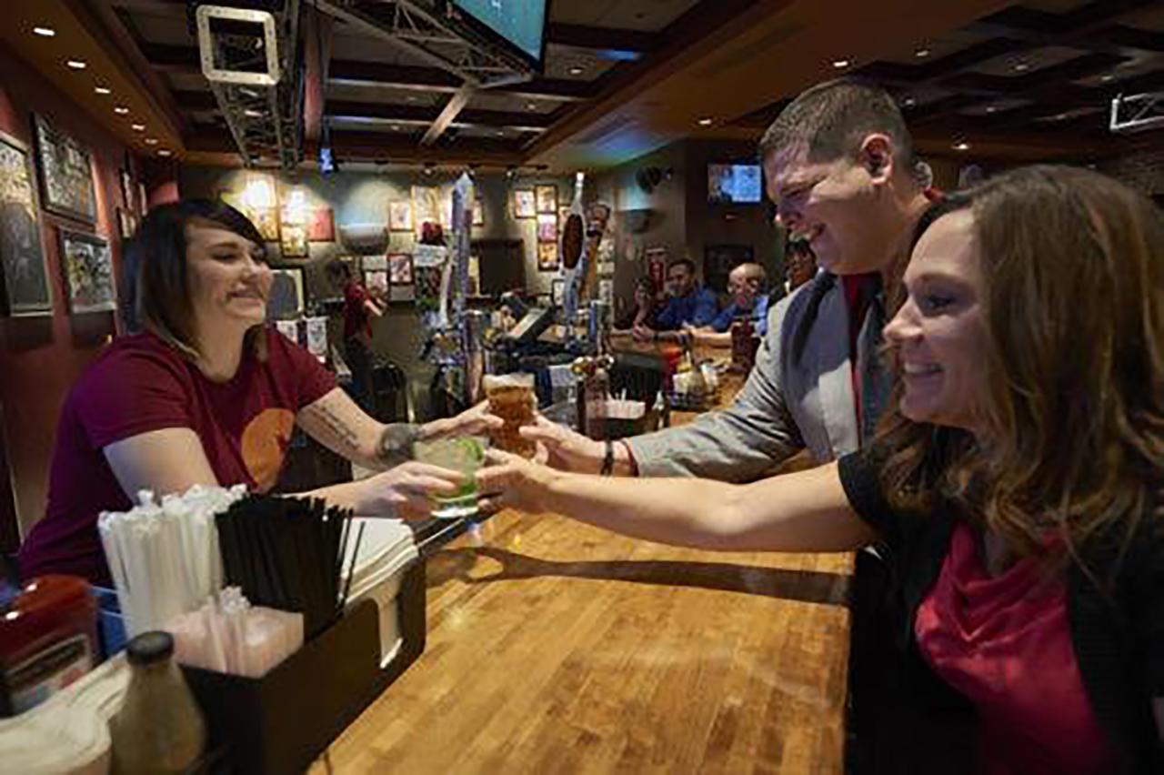 Isle Casino Hotel Waterloo - thumb 6