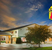 Super 8 by Wyndham Iowa Falls - Accommodation Seattle