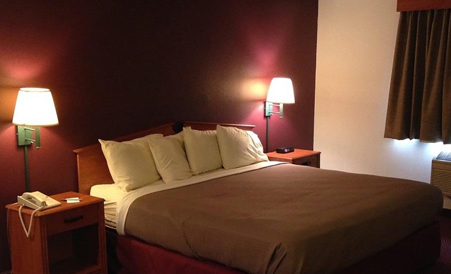 AmericInn By Wyndham Stuart - thumb 2